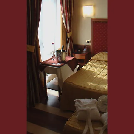 酒店 Aretusa Palace 4*